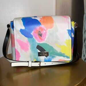Kate spade purse with abstract floral print